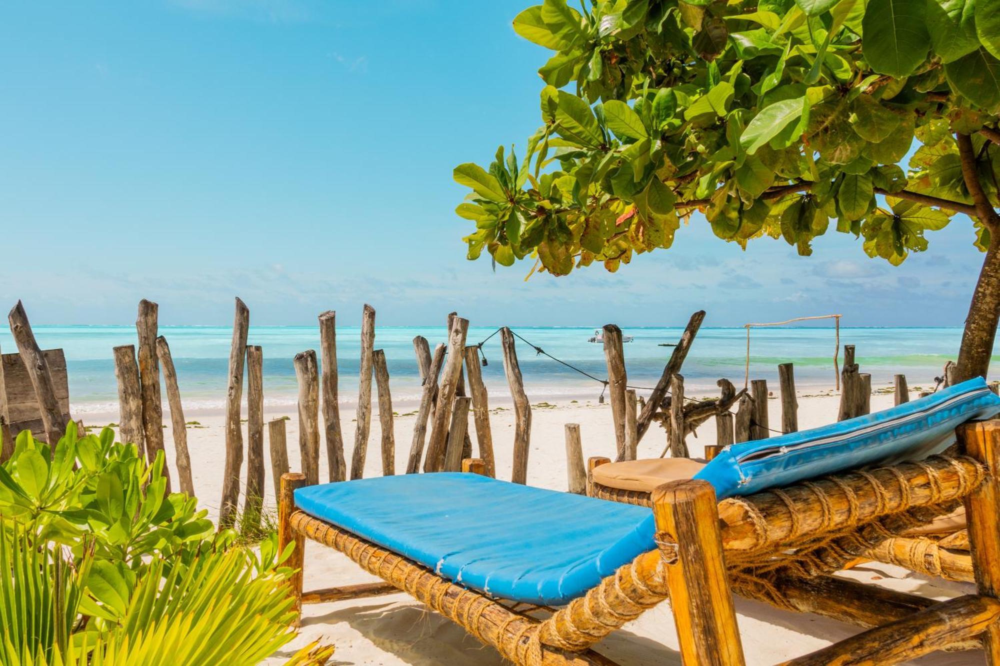 Pili Pili Beach Bungalows 잠비아니 외부 사진