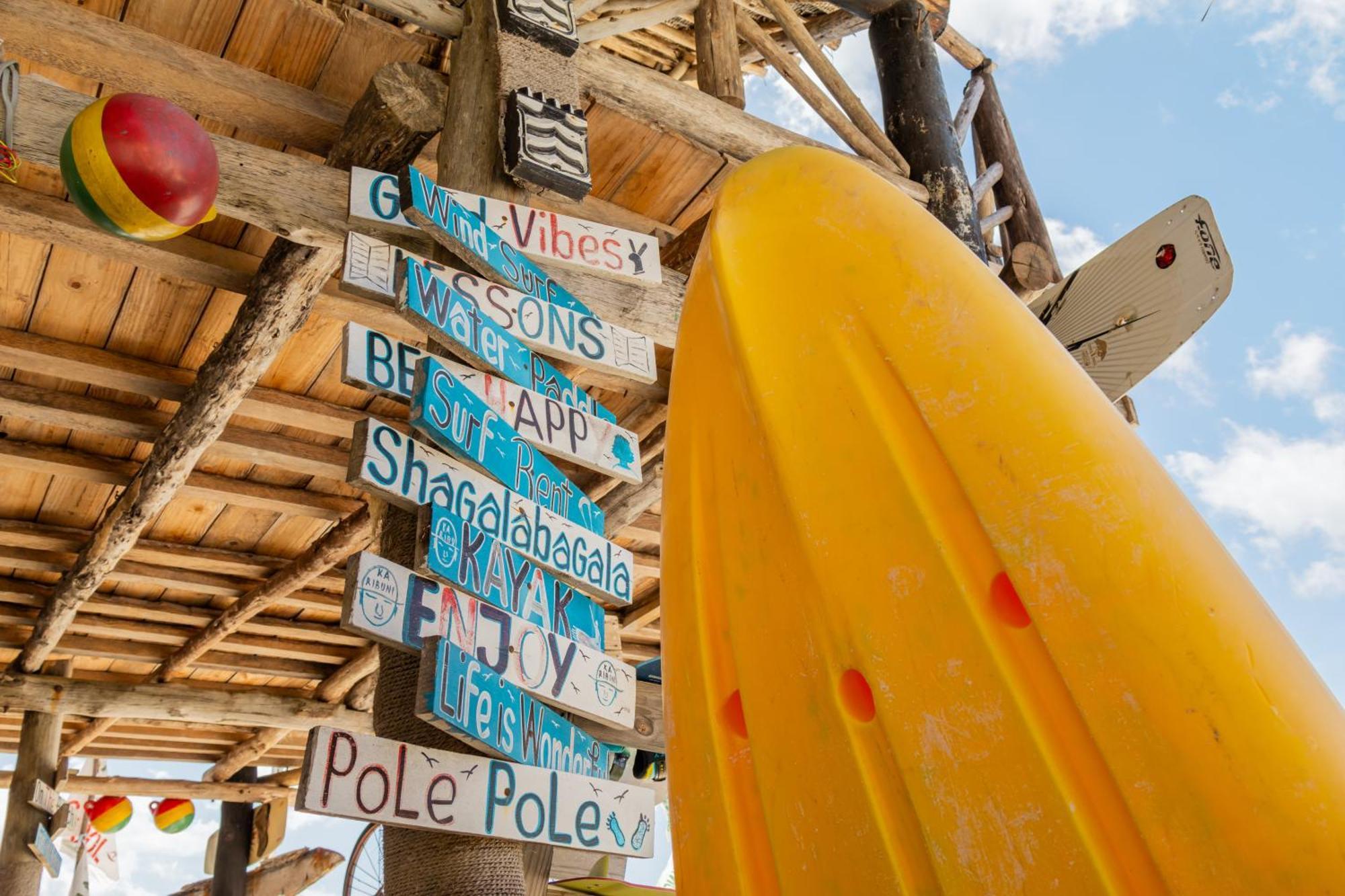 Pili Pili Beach Bungalows 잠비아니 외부 사진