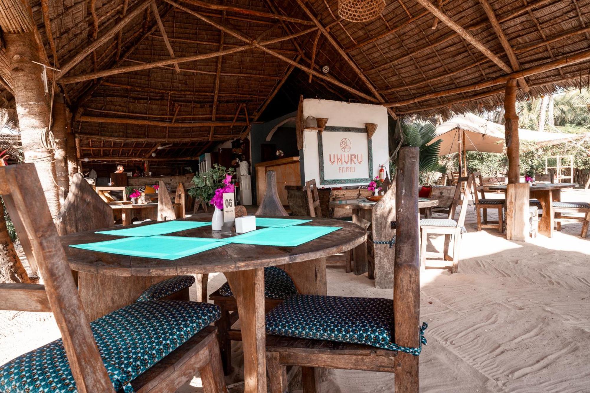 Pili Pili Beach Bungalows 잠비아니 외부 사진